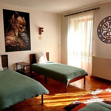 Le Relais Patrimoine Bed and Breakfast Couiza Exteriör bild